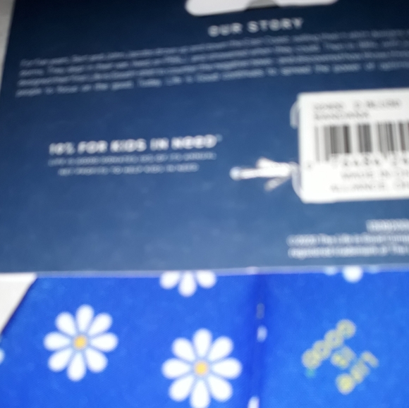 Pet Bandana Large for Dog or Cat NEW in Package - Picture 2 of 5